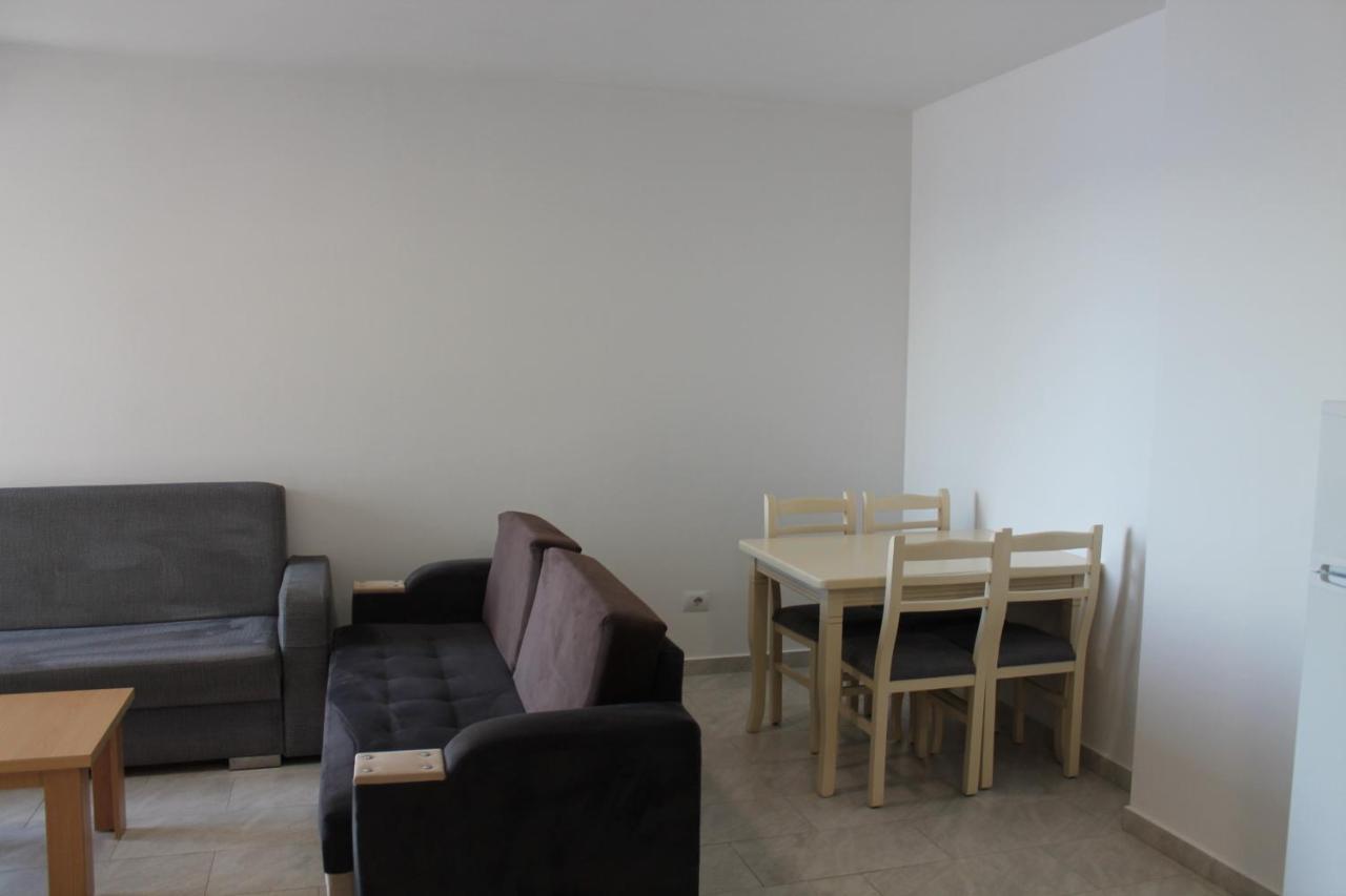 Ferienwohnung Roxhensi Shëngjin Exterior foto