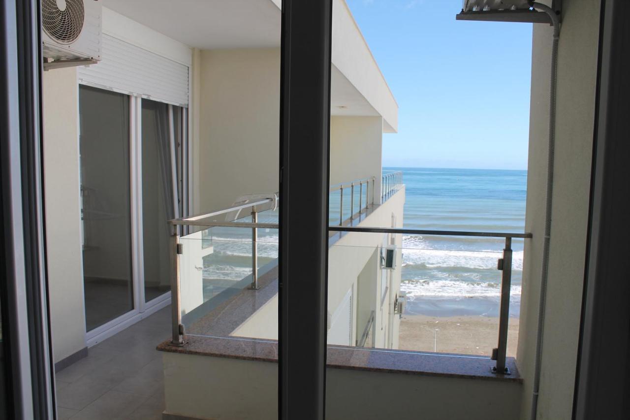 Ferienwohnung Roxhensi Shëngjin Exterior foto