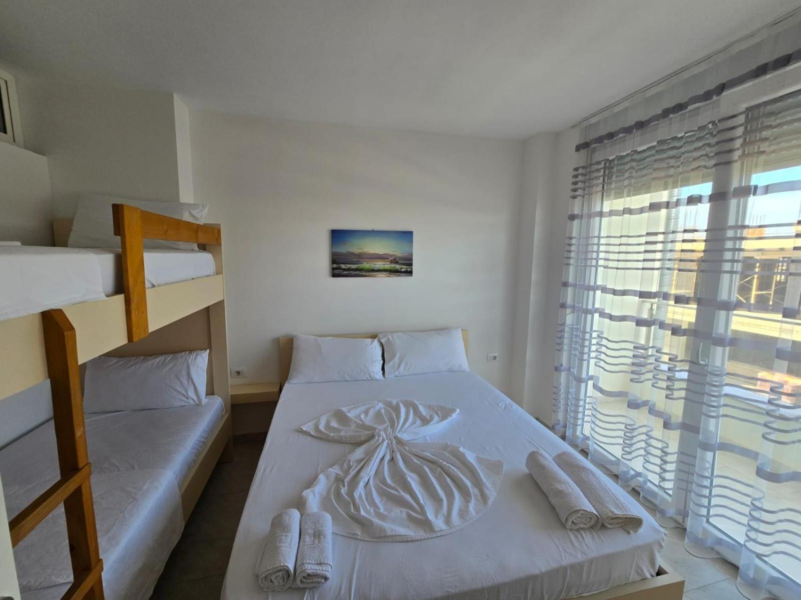 Ferienwohnung Roxhensi Shëngjin Exterior foto