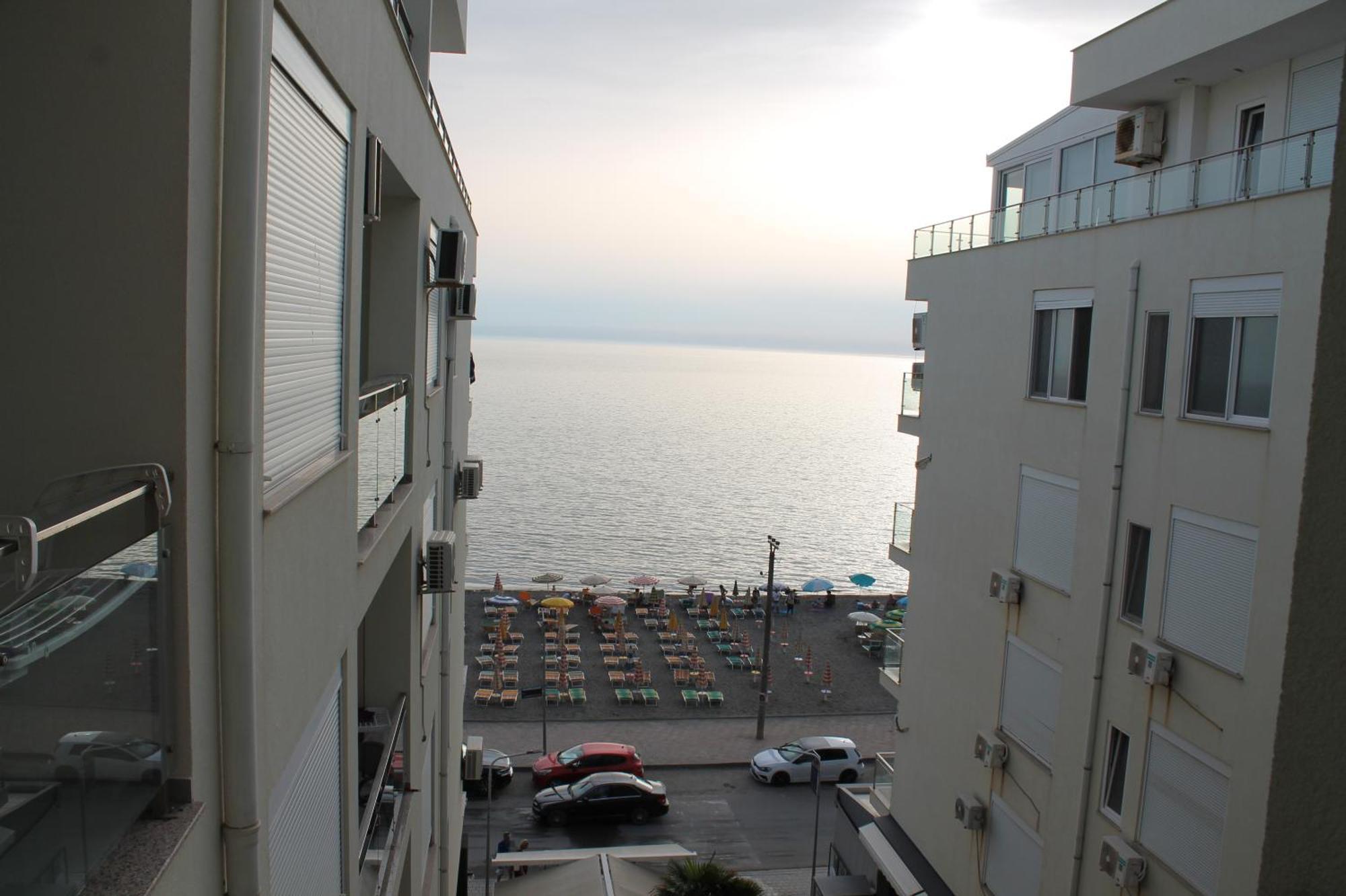 Ferienwohnung Roxhensi Shëngjin Exterior foto