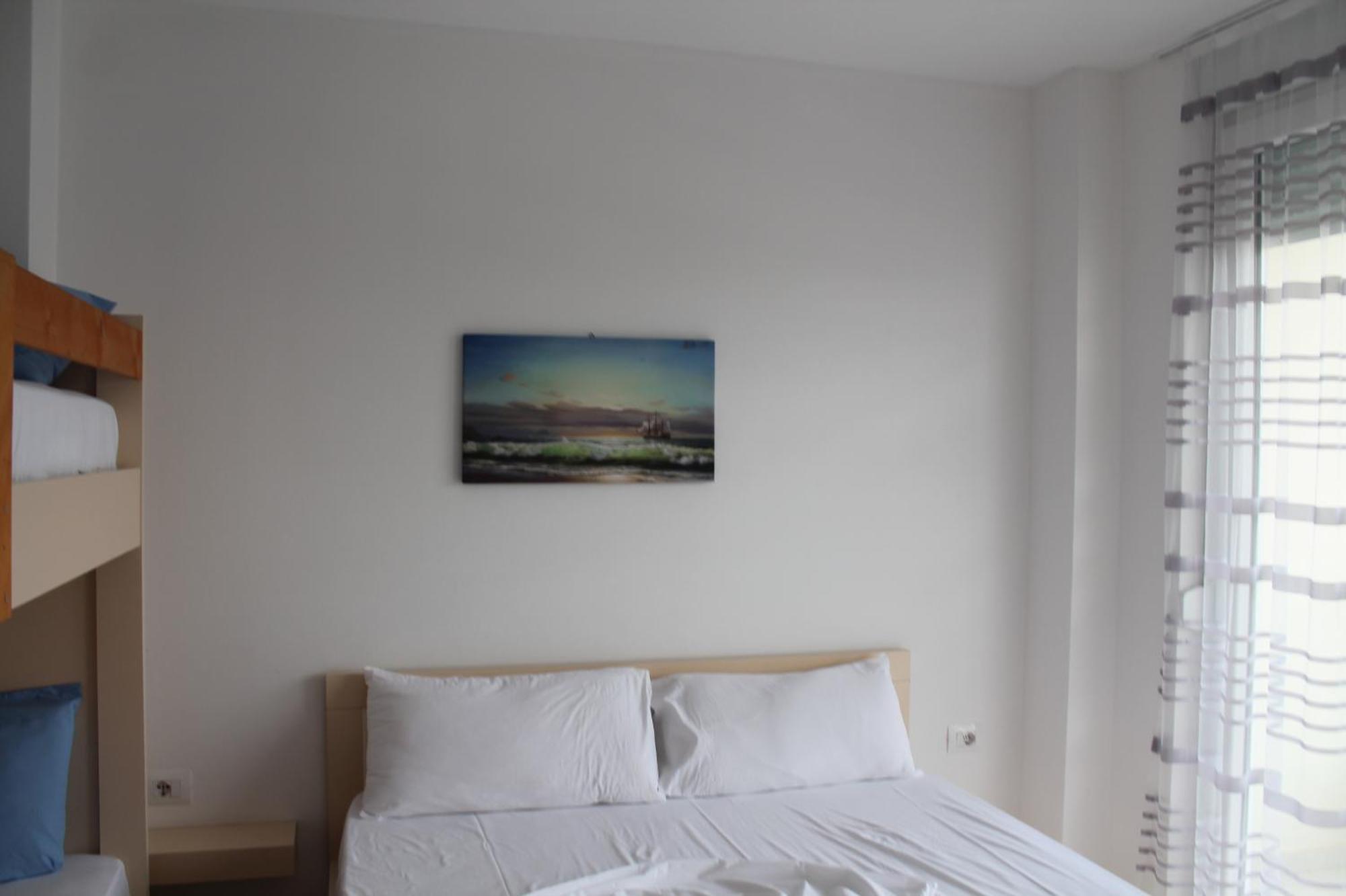 Ferienwohnung Roxhensi Shëngjin Exterior foto