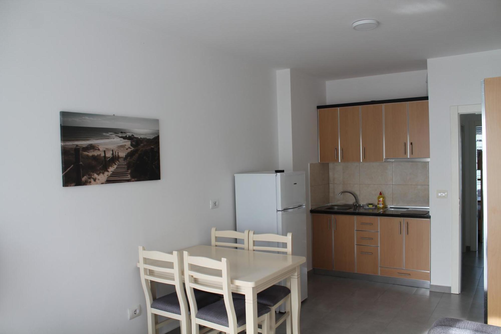 Ferienwohnung Roxhensi Shëngjin Exterior foto